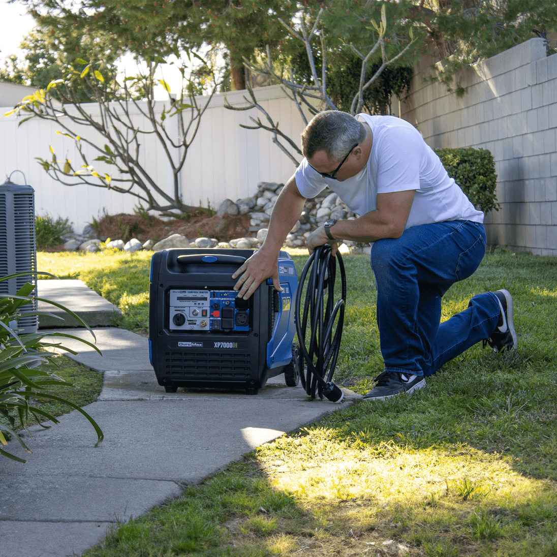 DuroMax XP7000iH 7,000 Watt Portable Dual Fuel Inverter Generator w/ CO Alert - ShopHubDepot
